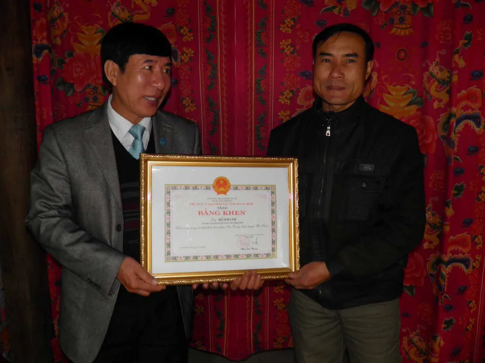 Chuyện đời của Hồ Khanh - Người phát hiện hang Sơn Đoòng ảnh 4 Chuyện đời của Hồ Khanh - Người phát hiện hang Sơn Đoòng ảnh 4