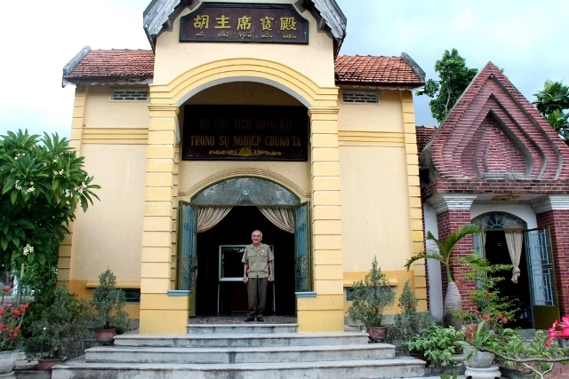 Độc đáo bảo tàng Bác Hồ tại tư gia ảnh 8