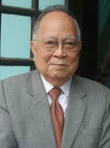 Nhà văn Hồ Phương.