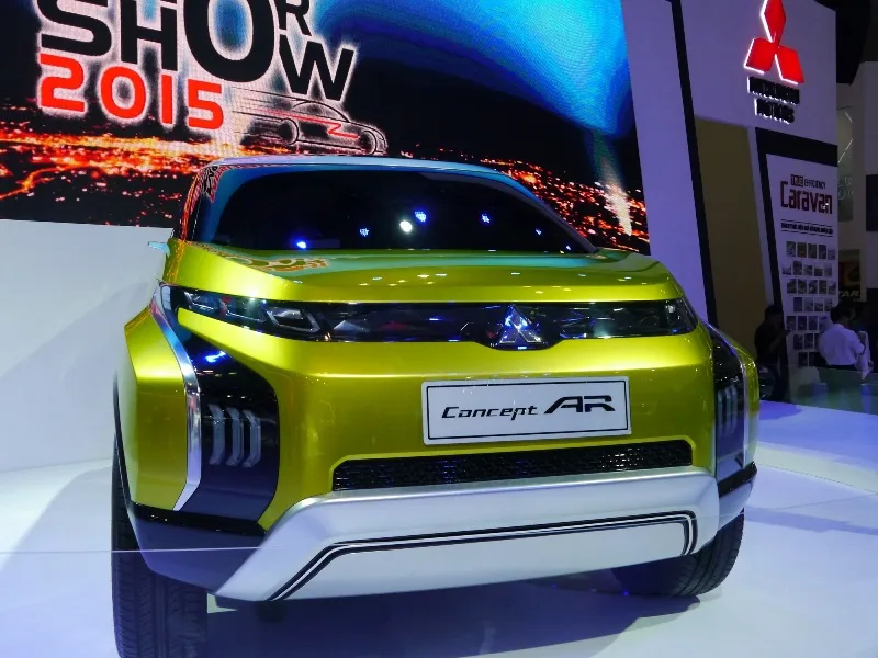 Ngắm xế xịn và chân dài tại Việt Nam Motor Show 2015 ảnh 11 Ngắm xế xịn và chân dài tại Việt Nam Motor Show 2015 ảnh 11