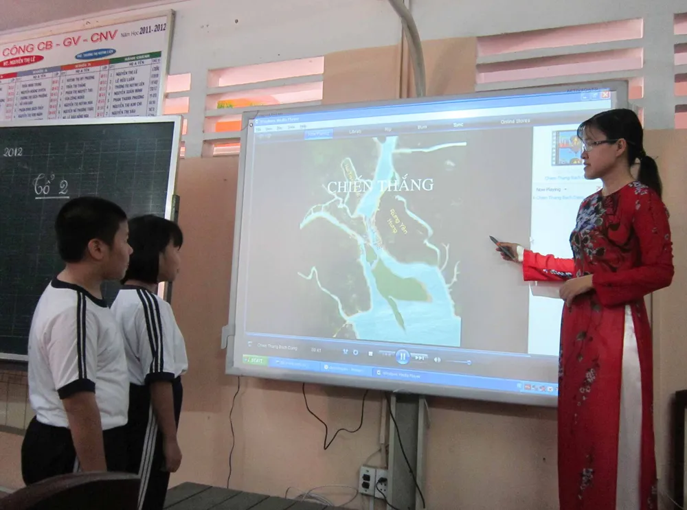 Môn lịch sử: Cái lòng đỏ trứng ảnh 1