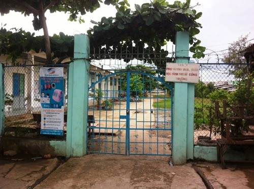 ca mau: khong cho hs nhap hoc vi khong dong du 5 loai phi hinh anh 1