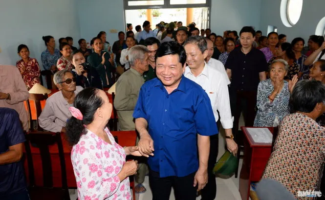 Thăm đảo Thạnh An, Bí thư Thăng chỉ đạo sớm xây trường cấp 3 