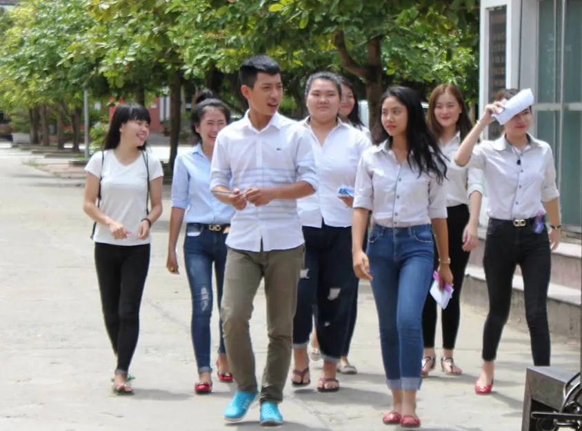 63 thí sinh bị kỷ luật ngày thi đầu tiên ảnh 1