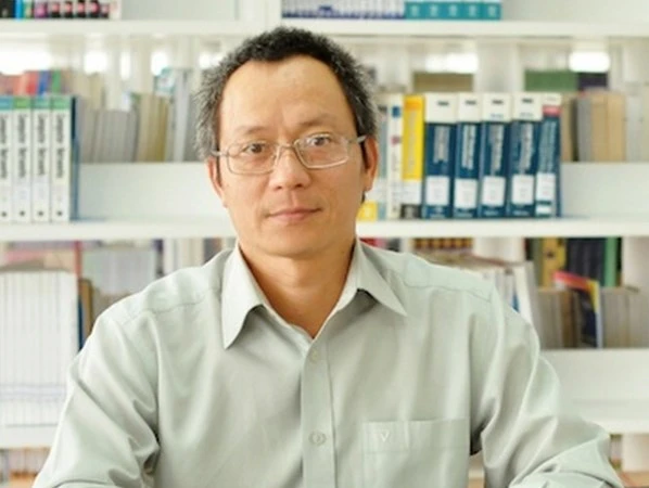 Hiệu trưởng trẻ nhất Việt Nam chính thức rời “ghế nóng" ảnh 2