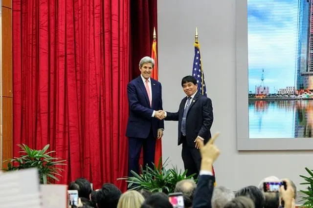 Ngoại trưởng Mỹ nói chuyện cùng thủ lĩnh trẻ Đông Nam Á ảnh 1