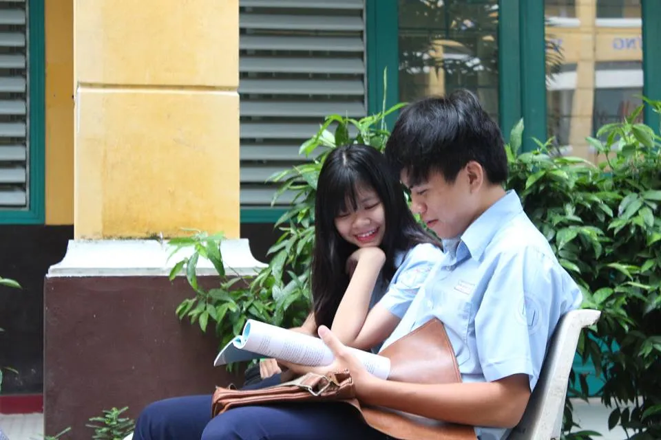 Vào phòng thi vẫn tranh thủ... làm duyên! ảnh 10 Vào phòng thi vẫn tranh thủ... làm duyên! ảnh 10