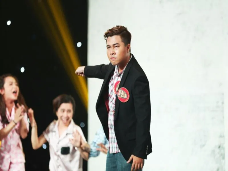 Tuấn Anh cũng thi Cười xuyên Việt giống em trai Tuấn Dũng. Ảnh: KHANG