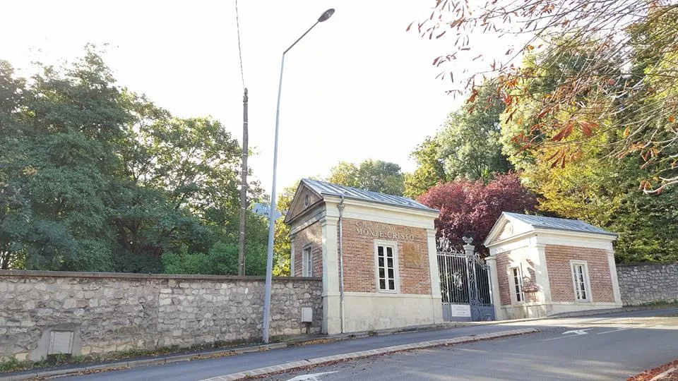 Lâu đài của Alexandre Dumas: Tuyệt tác của cơn điên ảnh 1 Lâu đài của Alexandre Dumas: Tuyệt tác của cơn điên ảnh 1