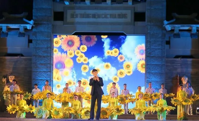 Hàng trăm nghệ sĩ kể chuyện dân tộc nhân ngày Giỗ Tổ ảnh 7 Hàng trăm nghệ sĩ kể chuyện dân tộc nhân ngày Giỗ Tổ ảnh 7