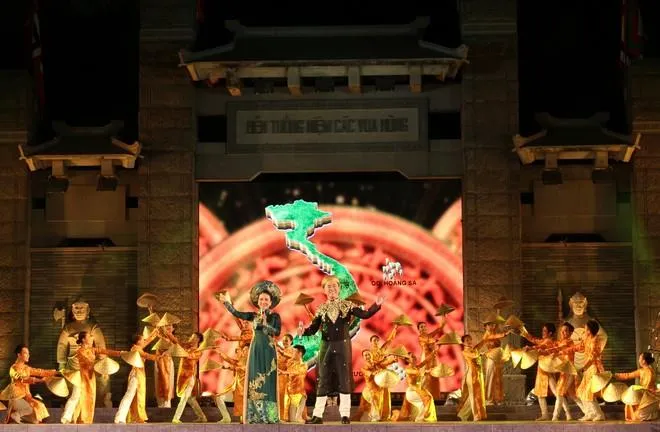 Hàng trăm nghệ sĩ kể chuyện dân tộc nhân ngày Giỗ Tổ ảnh 8 Hàng trăm nghệ sĩ kể chuyện dân tộc nhân ngày Giỗ Tổ ảnh 8