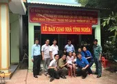 'Cảm ơn cán bộ cho tui một mái nhà' ảnh 4 Công đoàn Sở Tư pháp tặng nhà tình nghĩa cho mẹ Săng