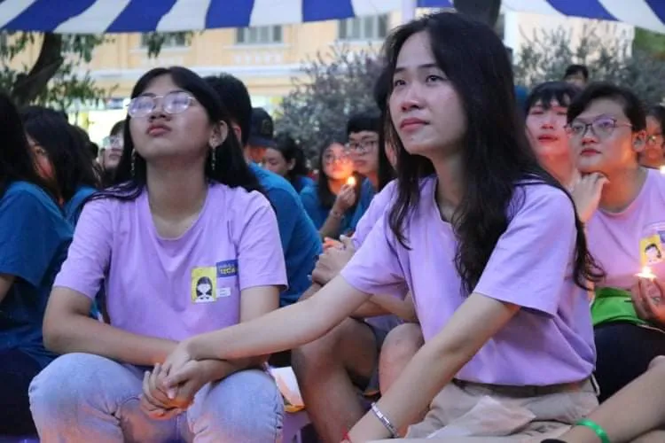 'Vòng tròn yêu thương' giữ thanh xuân học trò Trần Đại Nghĩa ảnh 1