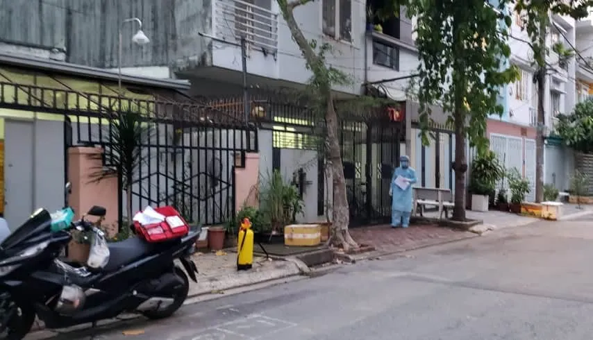 Phong tỏa đường số 10, P. Hiệp Bình Chánh vì có ca nghi nhiễm ảnh 1