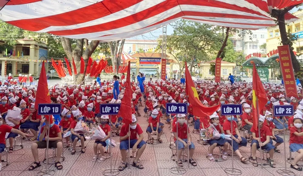 Hơn 22 triệu học sinh cả nước rộn ràng khai giảng năm học mới ảnh 2