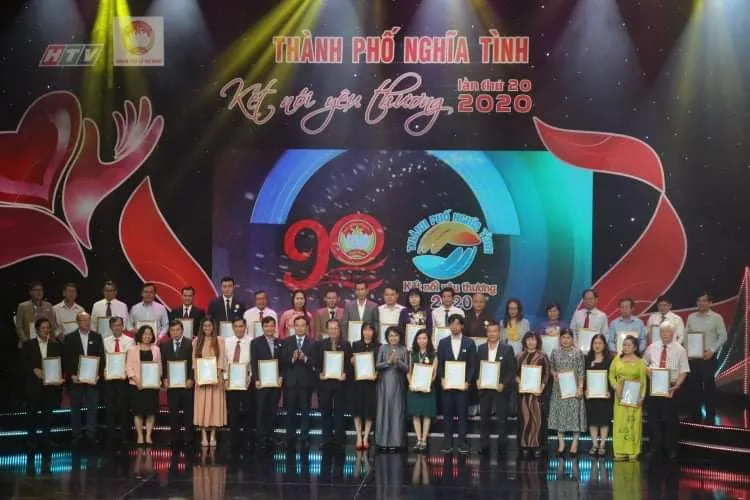 Hơn 56 tỷ đồng đóng góp quỹ 'Vì người nghèo' của TP.HCM ảnh 2 Hơn 56 tỷ đồng đóng góp quỹ 'Vì người nghèo' của TP.HCM ảnh 2