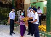 Đề nghị xử lý hành vi chia sẻ thông tin trẻ em ở ‘Tịnh thất Bồng Lai' ảnh 2 Cựu binh Trường Sa tặng quà Tết cho người mù