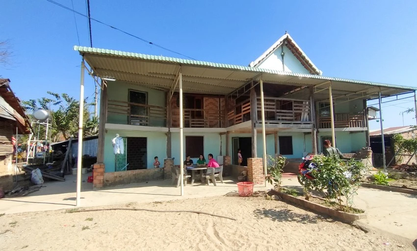 Căn nhà mới xây 600 triệu đồng của già làng A Huêng. Ảnh: LK.