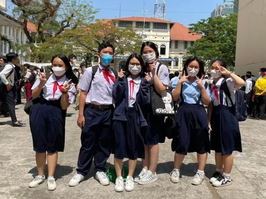 Học sinh Trường THCS Lê Quý Đôn, quận 3 tham dự kỳ thi học sinh giỏi lớp 9. Ảnh: TX