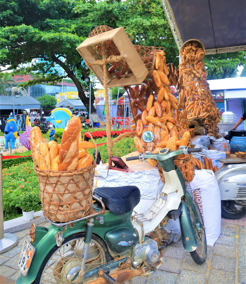 Chiếc bánh mì đặc ruột – thương hiệu đặc trưng của Nha Trang