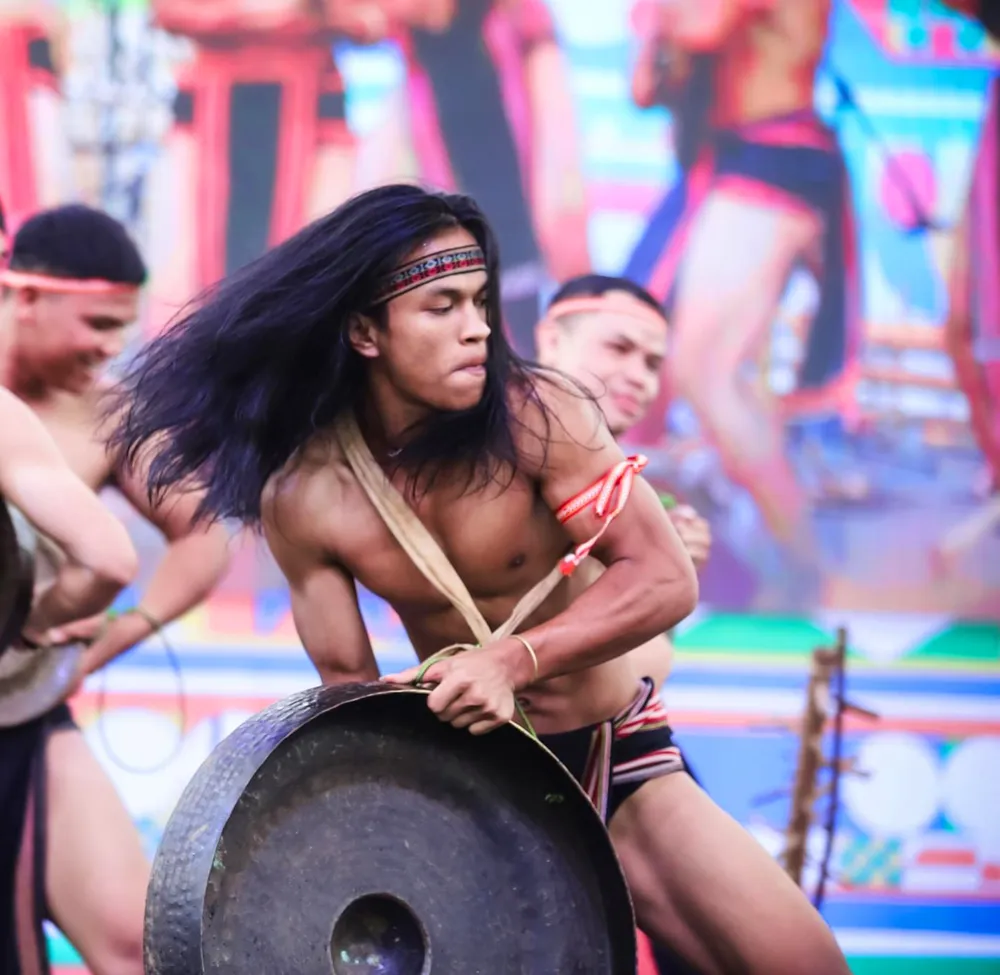 chang-tarzan-tay-nguyen 3.jpg