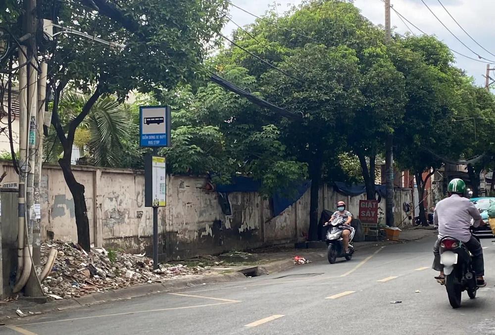 nhà chờ xe buýt 2