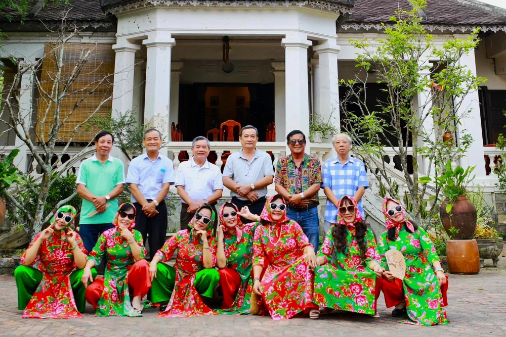 thời trang khăn trải bàn