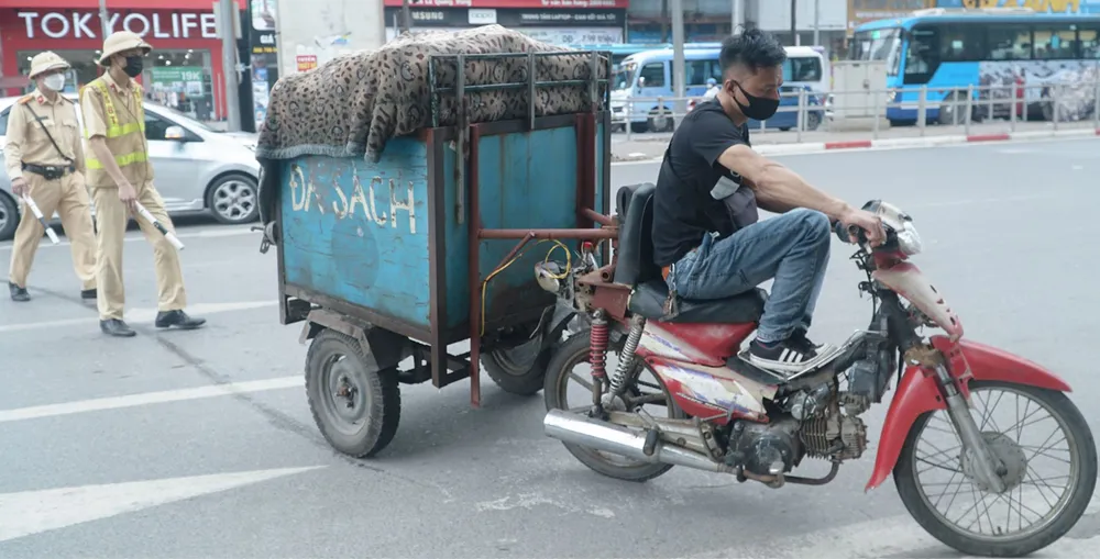 xe chở hàng cồng kềnh