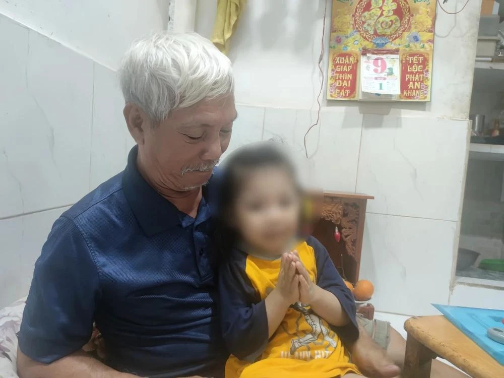 Cháu nội của ông Sung đã được cấp giấy khai sinh. Ảnh: NGUYỄN HIỀN phan-nguoi-vo-danh-3899.jpg.webp
