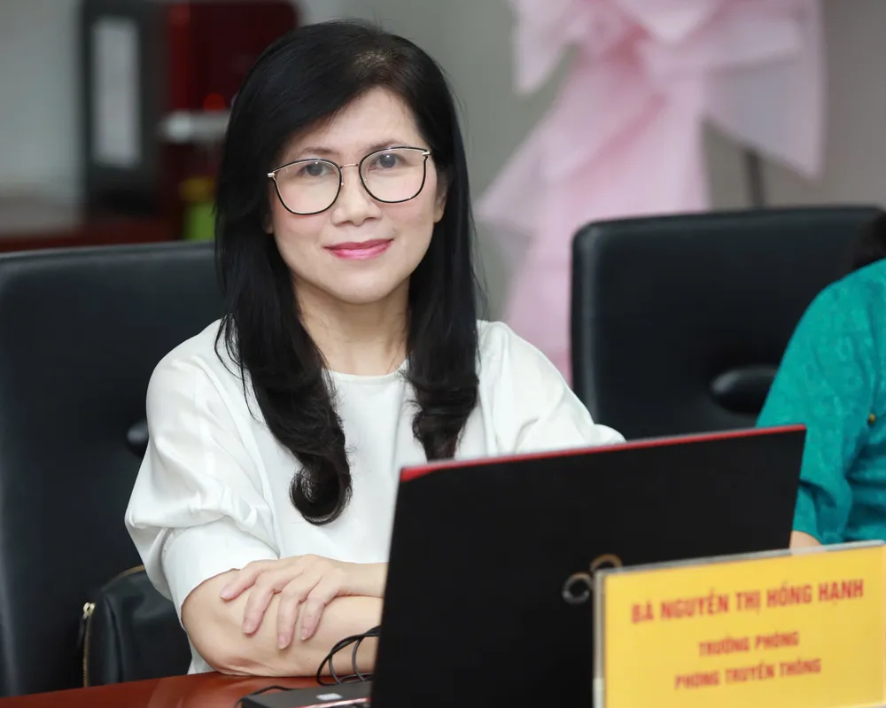 Giao lưu trực tuyến: BHXH TP.HCM đồng hành cùng người lao động trong kỷ nguyên mới ảnh 6 nguyen thi hong hanh.jpg