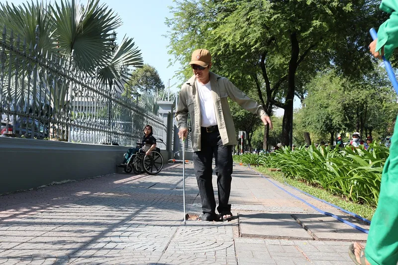 Họ đã vất vả vượt qua thanh barie như thế nào? ảnh 7 Họ đã vất vả vượt qua thanh barie như thế nào? ảnh 7