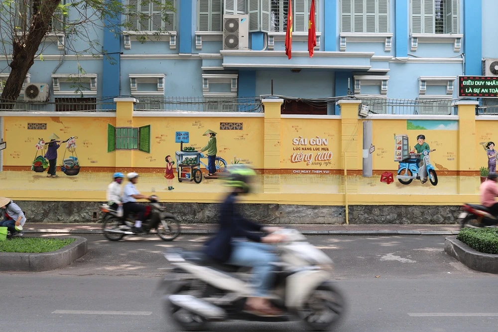 Hình ảnh này cũng xuất hiện trên đường Pasteur-Nguyễn Du dễ thương không kém.