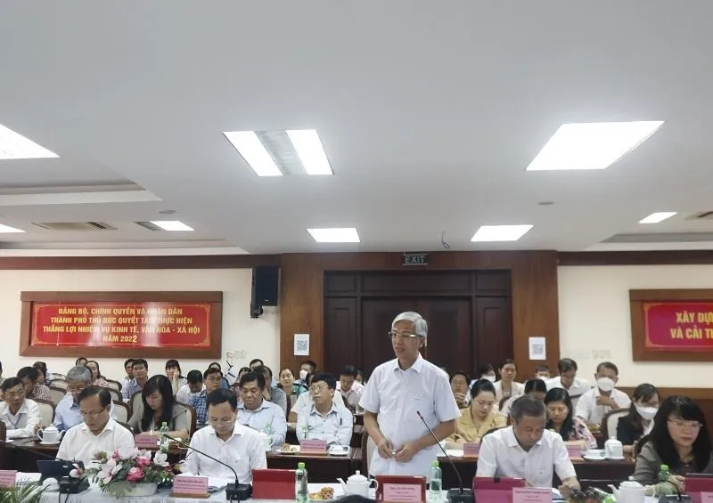 Phó Chủ tịch UBND TP Võ Văn Hoan nêu đề xuất với Bộ Nội vụ. Ảnh: THANH TUYỀN