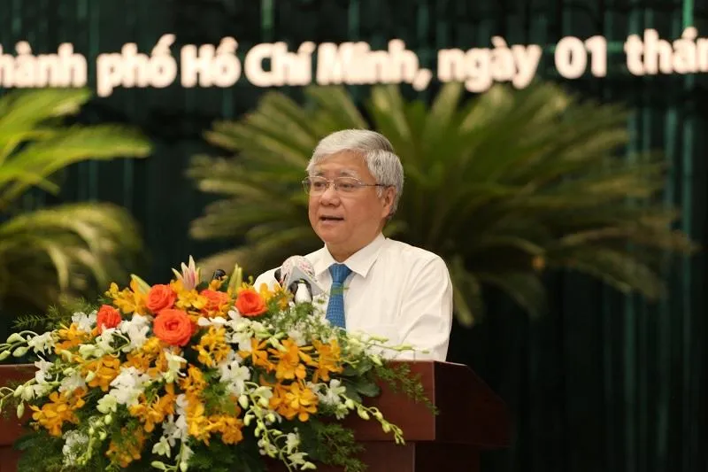 Ông Đỗ Văn Chiến, Chủ tịch Ủy ban Trung ương MTTQ Việt Nam đánh giá MTTQ TP đã có nhiều sáng tạo, nhân văn. Ảnh: THU THẢO