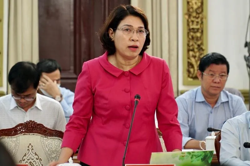 Giám đốc Sở KH&ĐT TP Lê Thị Huỳnh Mai trả lời chất vấn. Ảnh: BẢO PHƯƠNG Giám đốc Sở KH&ĐT TP Lê Thị Huỳnh Mai trả lời chất vấn. Ảnh: BẢO PHƯƠNG