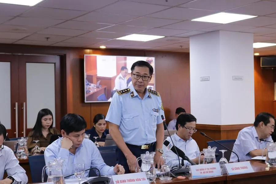 'Xăng dầu tại TP.HCM khó khăn nhưng không đến nỗi cạn kiệt nguồn' ảnh 1