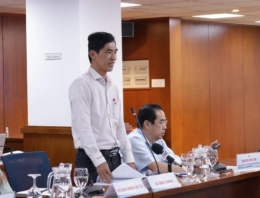 Đề xuất kéo dài thời gian cho xe vận chuyển xăng dầu vào giờ hạn chế ảnh 1 Trưởng phòng thương mại Sở Công Thương TP.HCM thông tin về tình hình xăng dầu