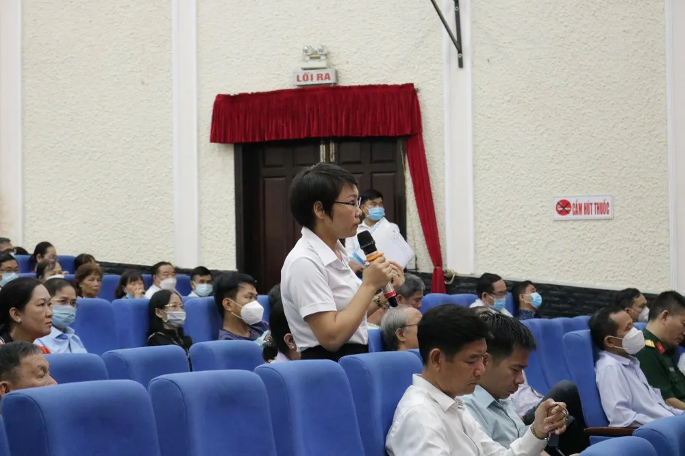 Cử tri trải lòng về áp lực tiêu chí thi đua trong dạy học ảnh 1