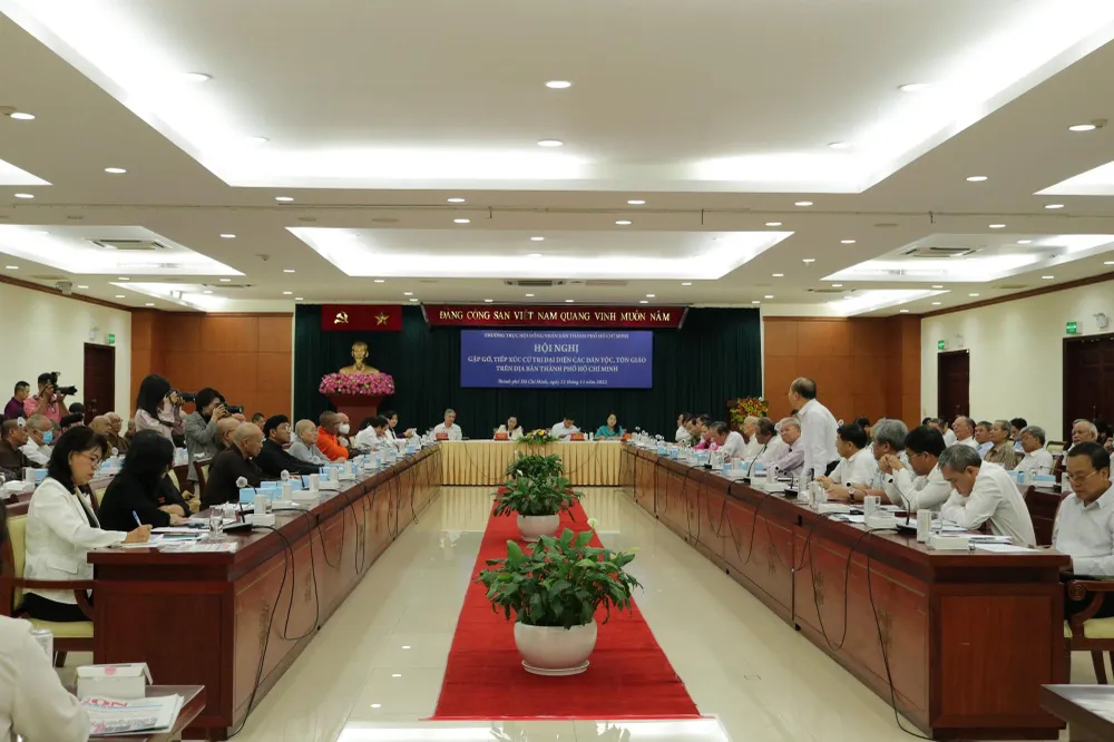 Cử tri kiến nghị về việc cấp sổ hồng, cho vay nặng lãi ảnh 1