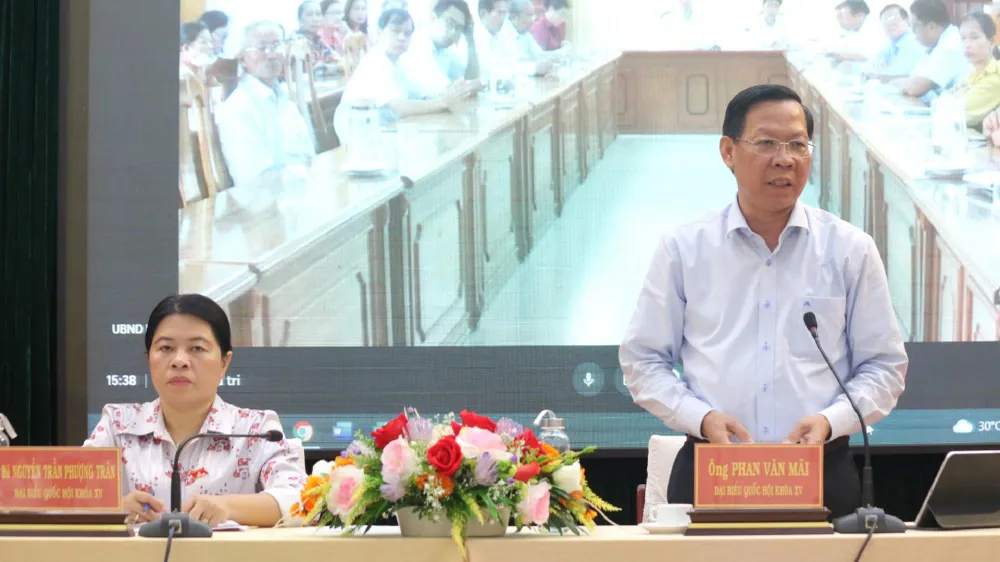 tiep-xuc-cu-tri-nha-be