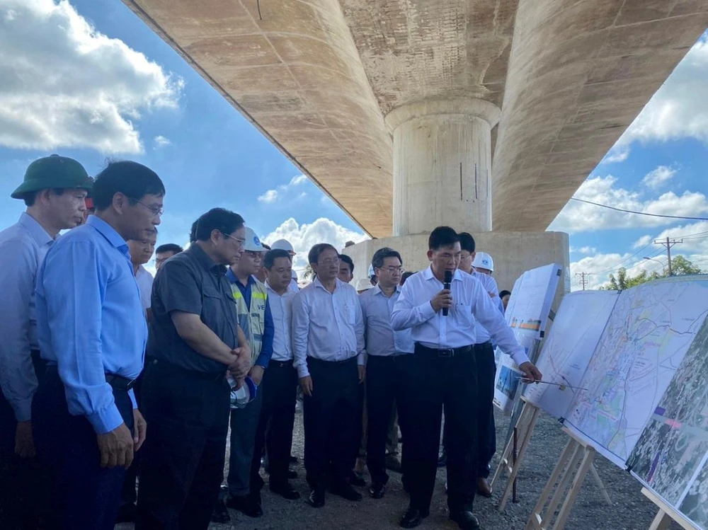 Chính phủ đồng hành với TP.HCM tháo gỡ khó khăn về giải ngân vốn đầu tư công ảnh 1