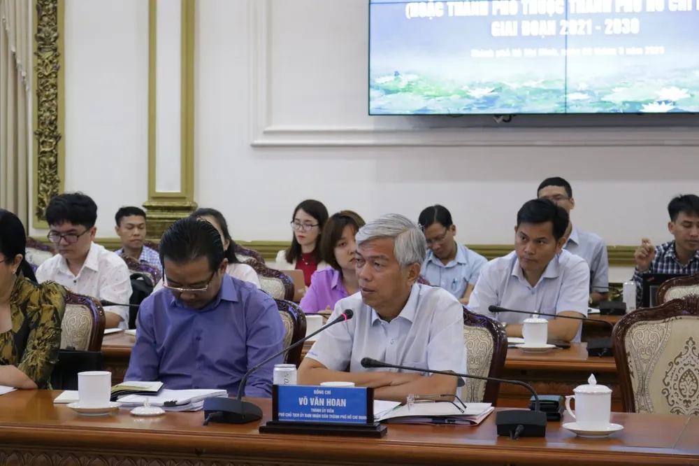 Phó Chủ tịch UBND TP.HCM Võ Văn Hoan chủ trì hội nghị. Ảnh: THANH TUYỀN Phó Chủ tịch UBND TP.HCM Võ Văn Hoan chủ trì hội nghị. Ảnh: THANH TUYỀN