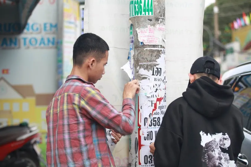 TP.HCM tập hợp các thông tin trên tờ rơi 'tín dụng đen' chuyển công an điều tra ảnh 1