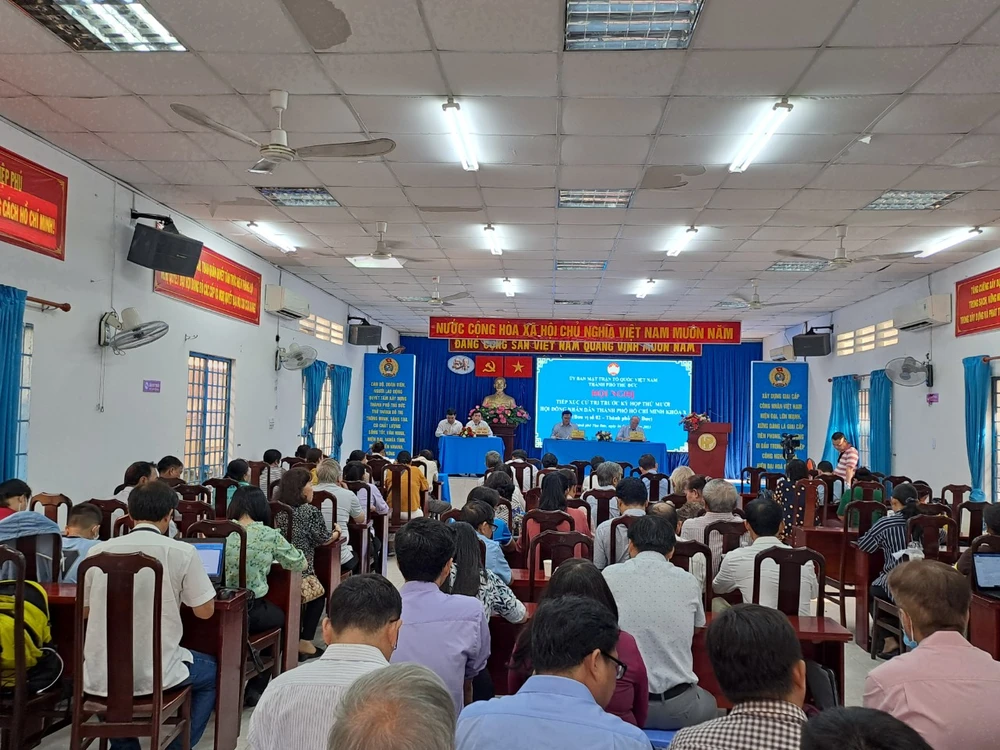 Hội nghị tiếp xúc cử tri trước kỳ họp thứ X HĐND TP.HCM khoá X tại TP Thủ Đức, sáng 16-6. Ảnh: THANH TUYỀN