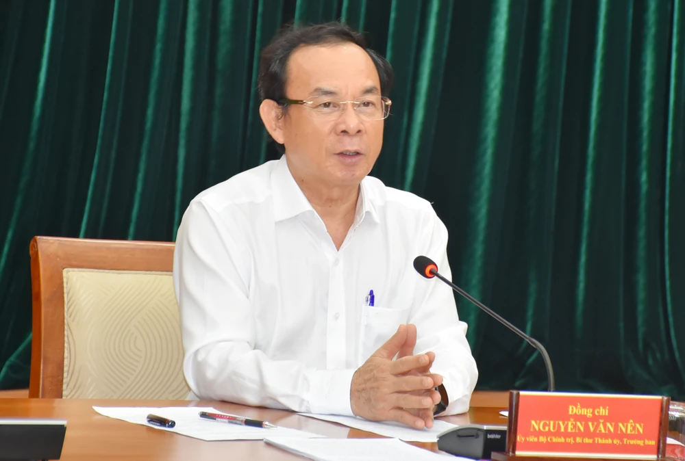 Bí thư Thành ủy TP.HCM Nguyễn Văn Nên yêu cầu tăng cường phối hợp, tập trung rà soát, giải quyết các vụ việc còn tồn đọng, khó khăn vướng mắc ở các cơ quan tư pháp của TP. Ảnh: THANH TUYỀN Bí thư Thành ủy TP.HCM Nguyễn Văn Nên yêu cầu tăng cường phối hợp, tập trung rà soát, giải quyết các vụ việc còn tồn đọng, khó khăn vướng mắc ở các cơ quan tư pháp của TP. Ảnh: THANH TUYỀN