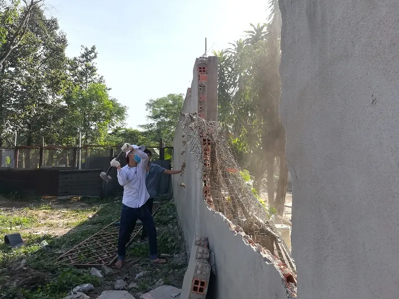 Cưỡng chế một công trình vị phạm trật tự xây dựng tại TP.HCM. Ảnh: THANH TUYỀN TP.HCM xử lý trách nhiệm cơ quan, đơn vị bao che cho các vi phạm về xây dựng