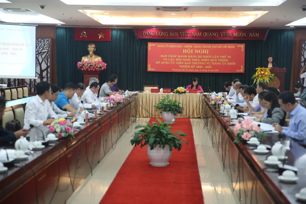 Đảng uỷ khối Dân - Chính - Đảng tăng cường công tác kiểm tra, giám sát đảng viên, phòng ngừa sai phạm