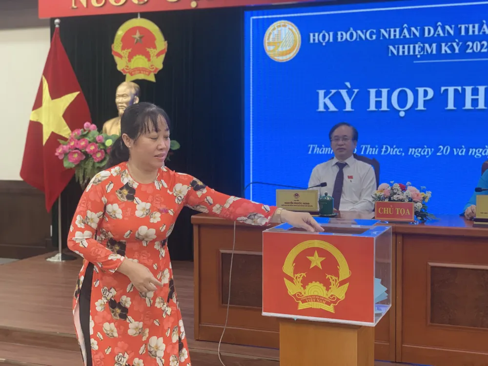 Trưởng Công an TP Thủ Đức được bầu vào Ủy viên UBND TP Thủ Đức-tp-thu-duc-bau-bo-sung-uy-vien-ubnd-3-5691.jpg