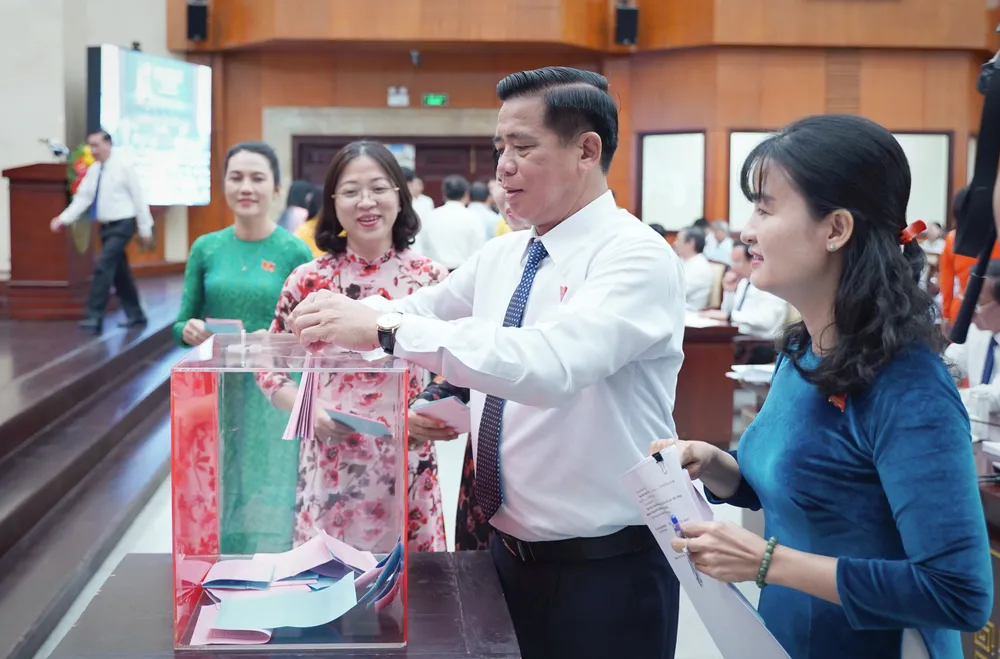 Ông Huỳnh Thanh Nhân làm Phó Chủ tịch HĐND TP.HCM-HDND-TPHCM-bo-phieu-bau-nhan-su-Pho-chu-tich-HDND.jpg