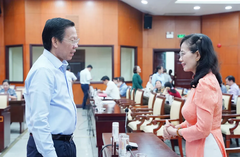 Bí thư Nguyễn Văn Nên: Đến doanh nghiệp mà mang tư tưởng làm ngôi sao, không bao giờ động viên được người khác hành động- tphcm-tong-ket-5-nam-xay-dung-dang (3) .jpg